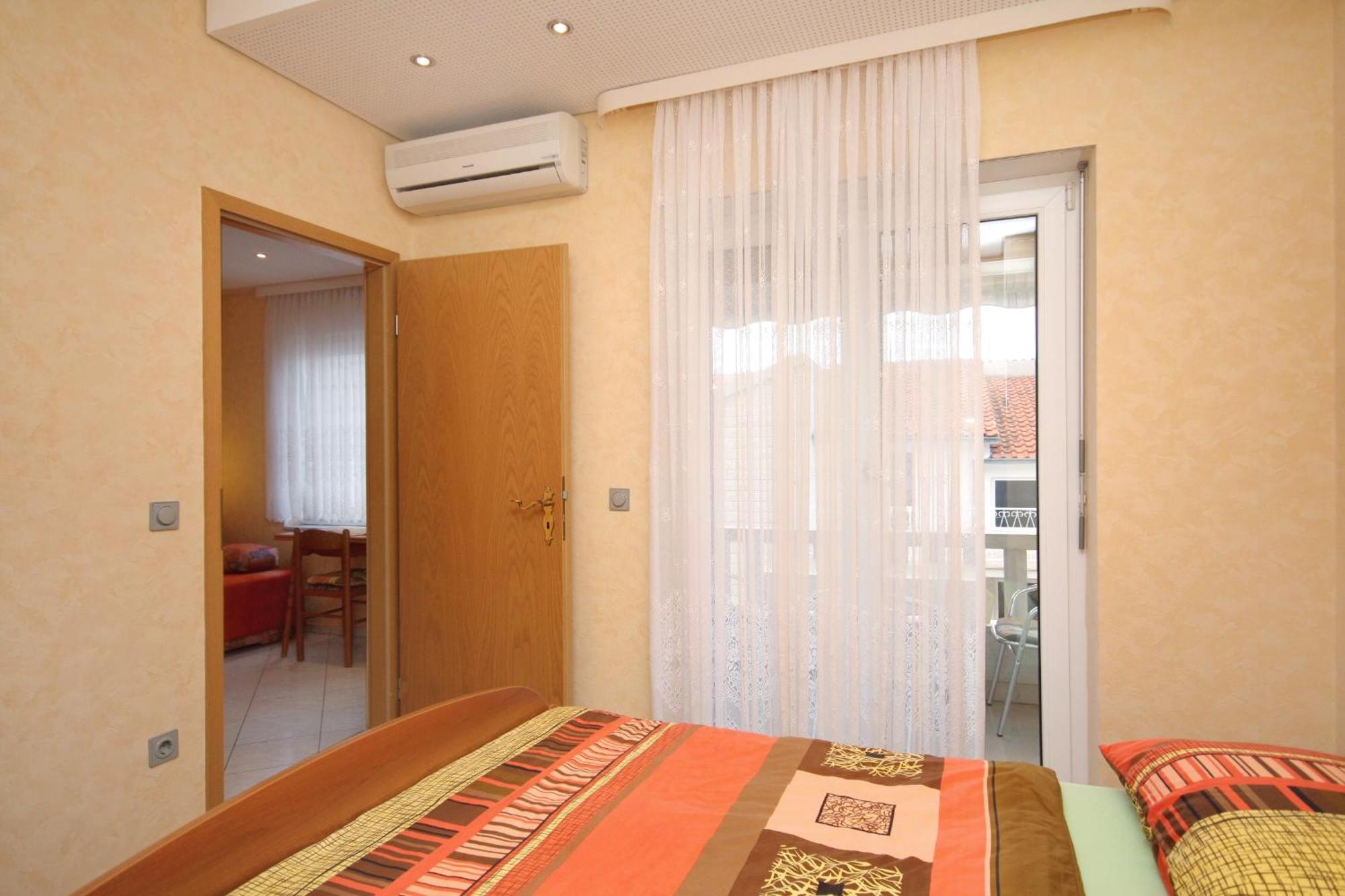 Apartments By The Sea Duce, Omis - 5973 Habitación foto