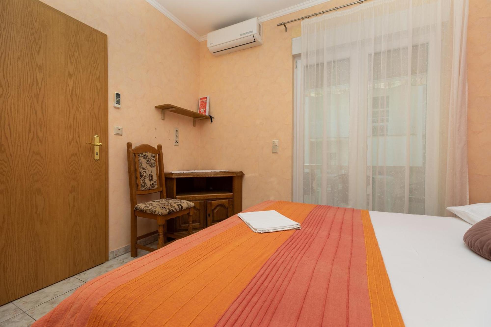 Apartments By The Sea Duce, Omis - 5973 Habitación foto